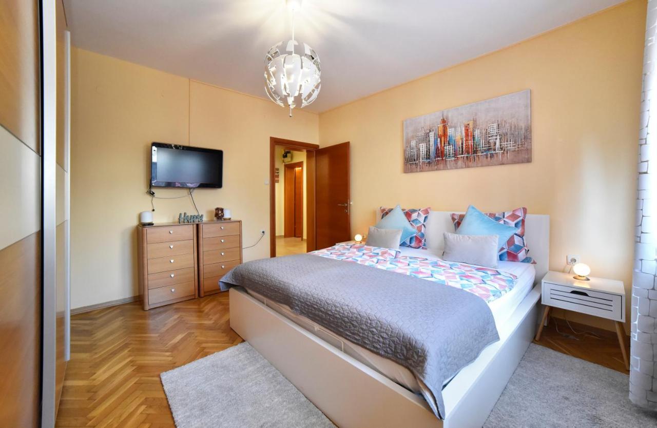 Apartment Ana Zagreb Bagian luar foto