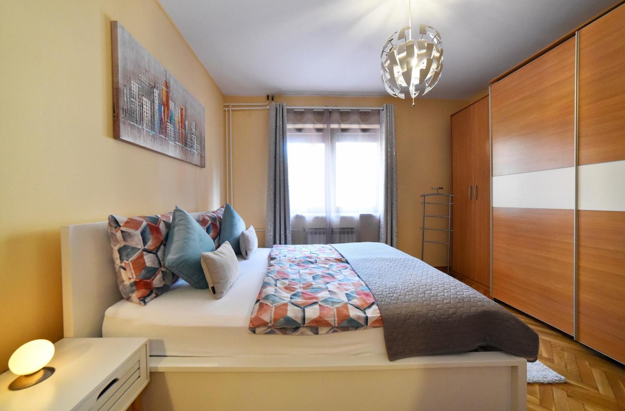 Apartment Ana Zagreb Bagian luar foto