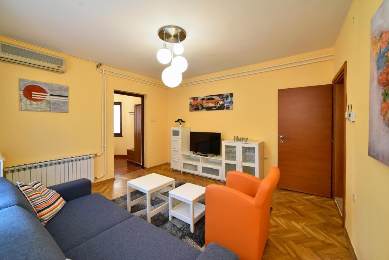Apartment Ana Zagreb Bagian luar foto